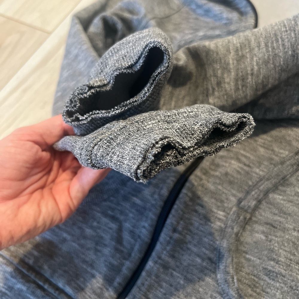 Lululemon Scuba Hoodie Jacket in Deep Coal Silver Spoon Slub Salt & Pepper 8 - Picture 7 of 7